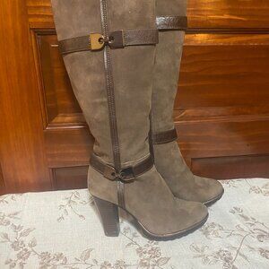 Sofft 81/2 W Suede Boots Leather lining